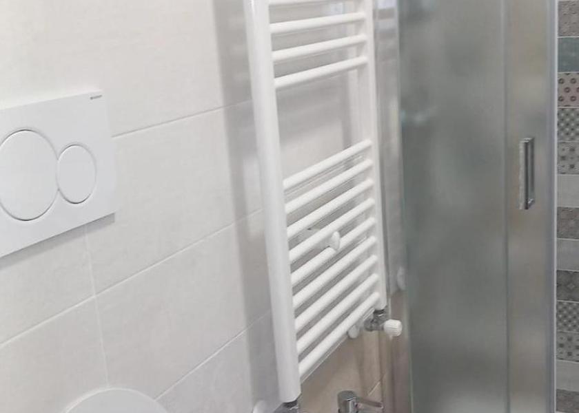 Puglia Corigliano D'Otranto bathroom