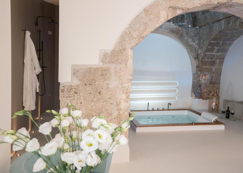 Puglia Crispiano hot tub