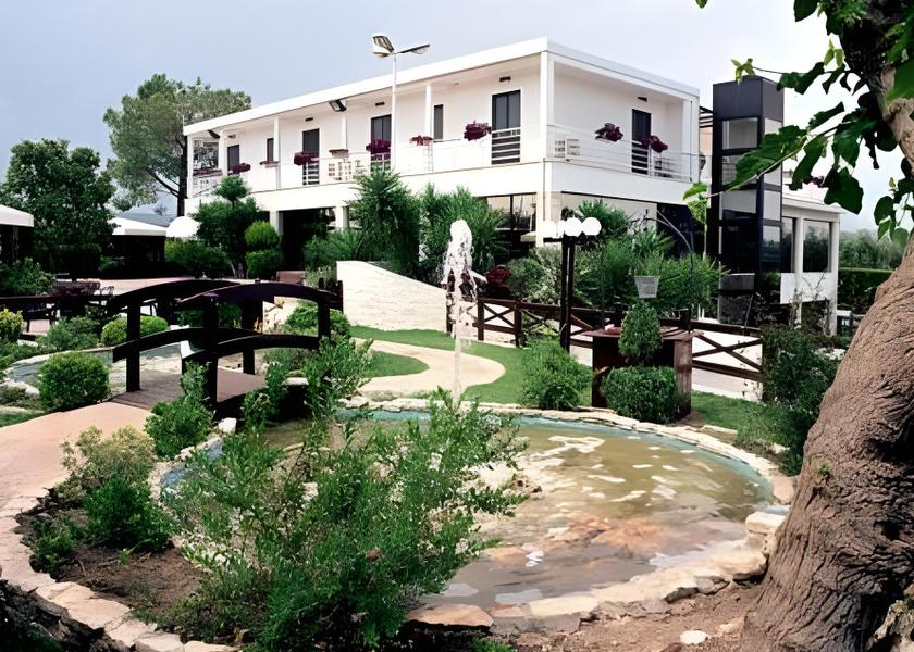 Puglia Crispiano exterior view