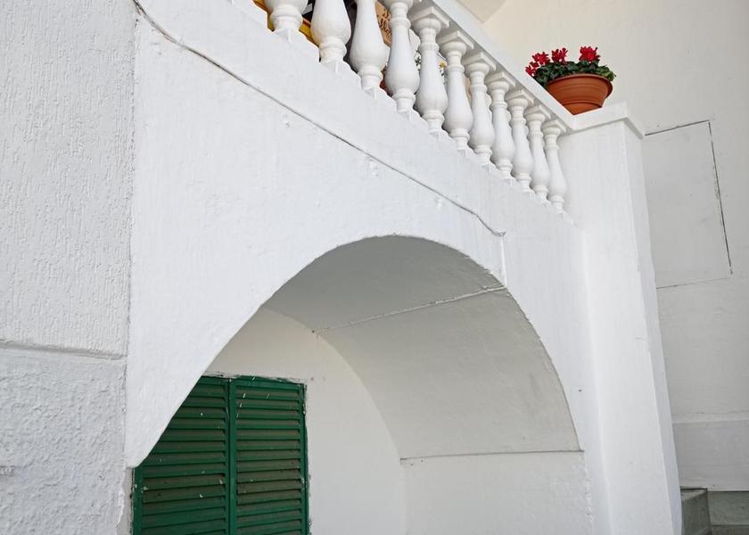 Puglia Crispiano entrance