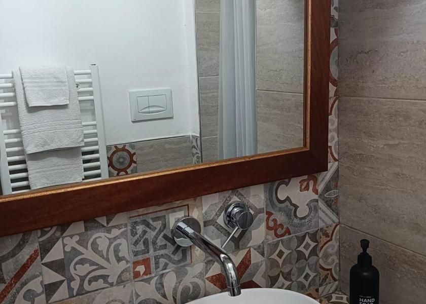 Puglia Crispiano bathroom