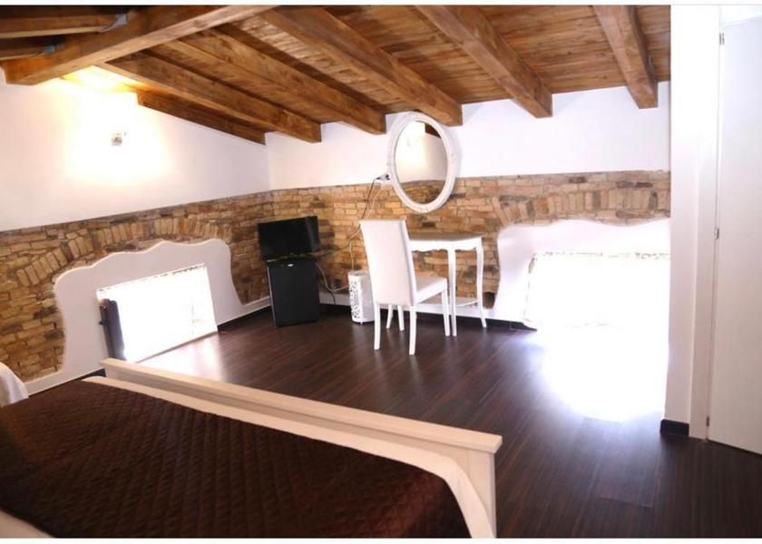 Calabria Gioia Tauro Triple Room