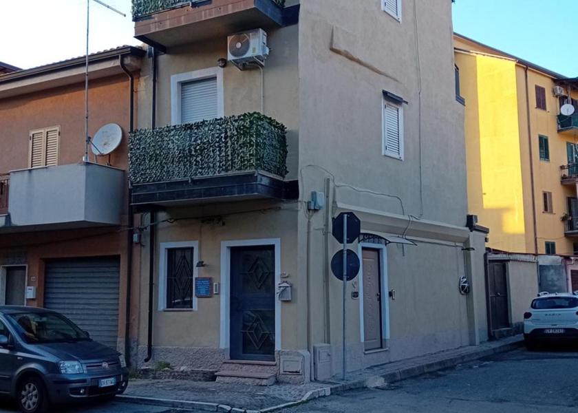 Calabria Gioia Tauro balcony/terrace