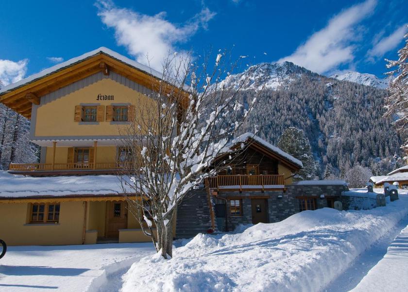 Valle d'Aosta Gressoney-Saint-Jean Entrance