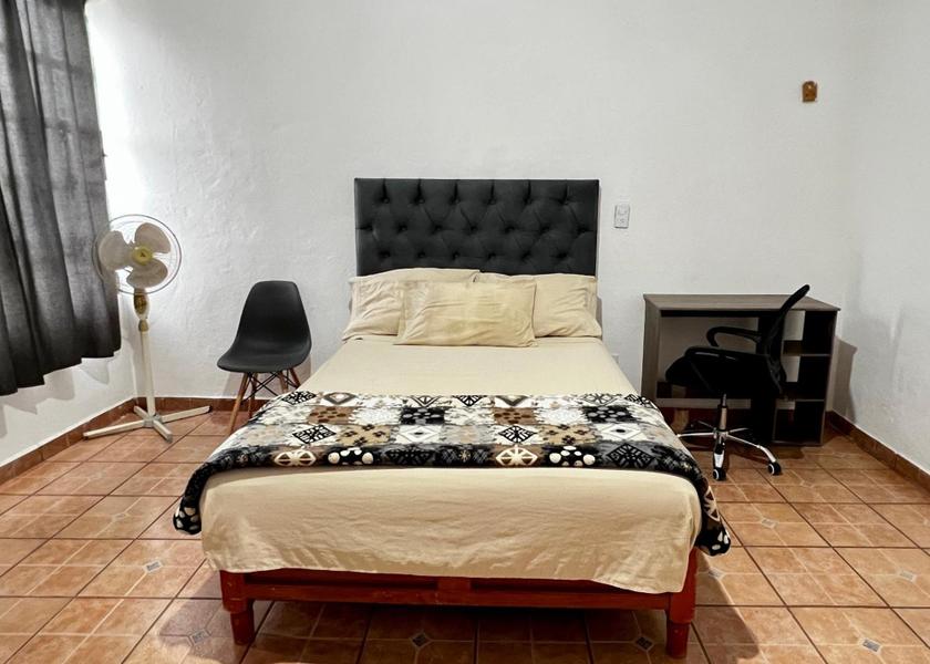 Michoacán Ciudad Hidalgo Queen Room with Balcony