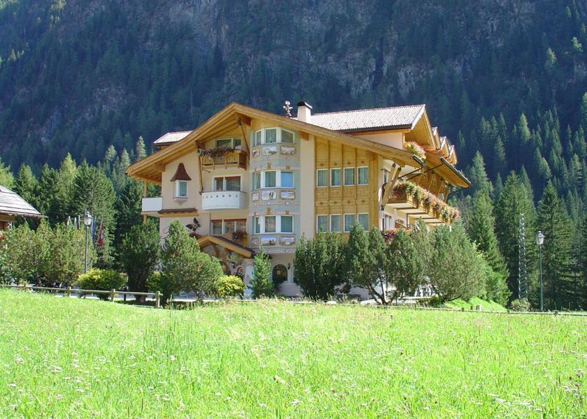 Trentino-Alto Adige Campitello di Fassa Entrance