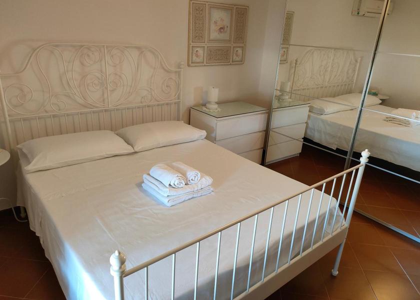 Puglia Mola di Bari Double Room with Private Bathroom