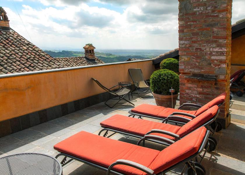 Piedmont Monforte d'Alba balcony/terrace