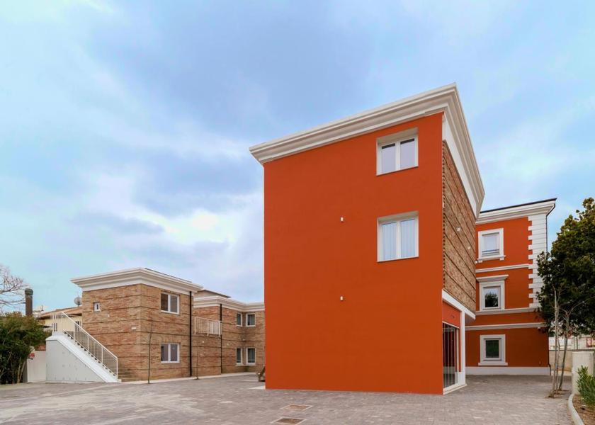 Marche Osimo exterior view