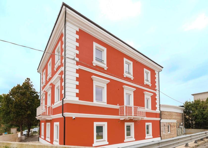 Marche Osimo exterior view