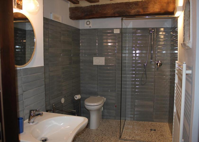 Rimini Pennabilli Deluxe Double Room with Shower