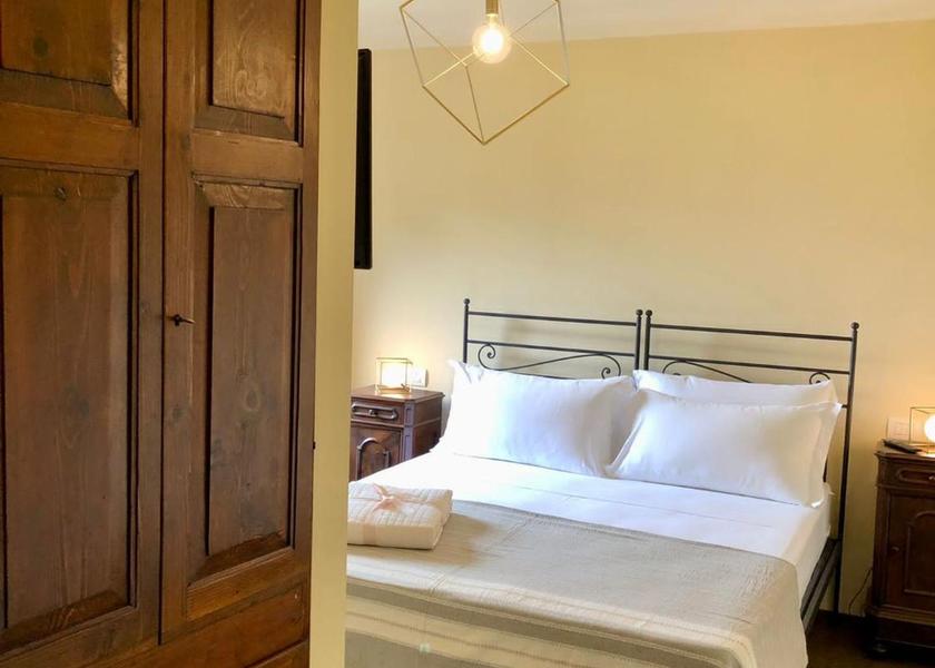 Rimini Pennabilli Deluxe Double Room with Shower