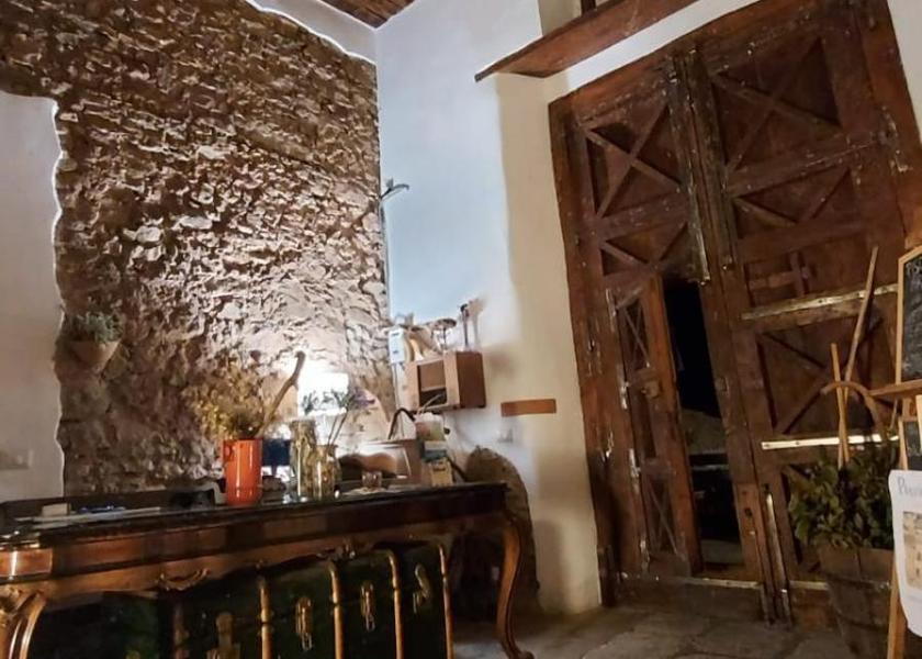 Campania Pisciotta lobby