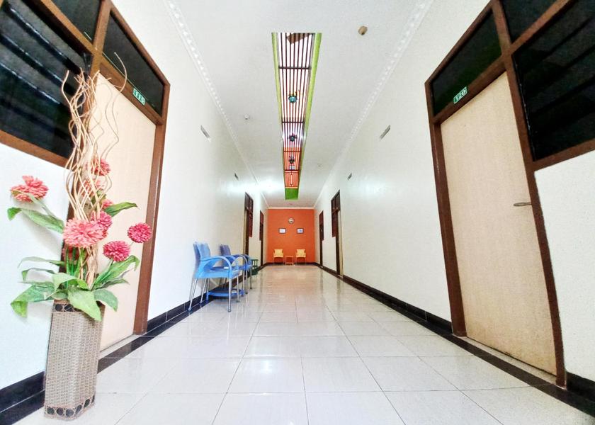 Lampung Metro interior view