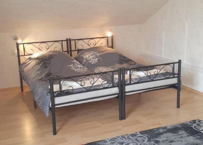 North Rhine-Westphalia Erftstadt Three-Bedroom Apartment