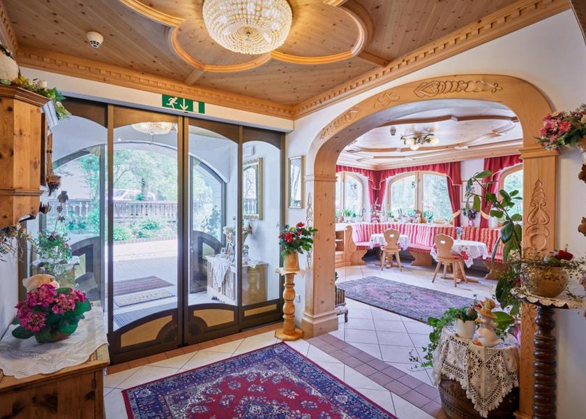 Trentino-Alto Adige Rio di Pusteria lobby