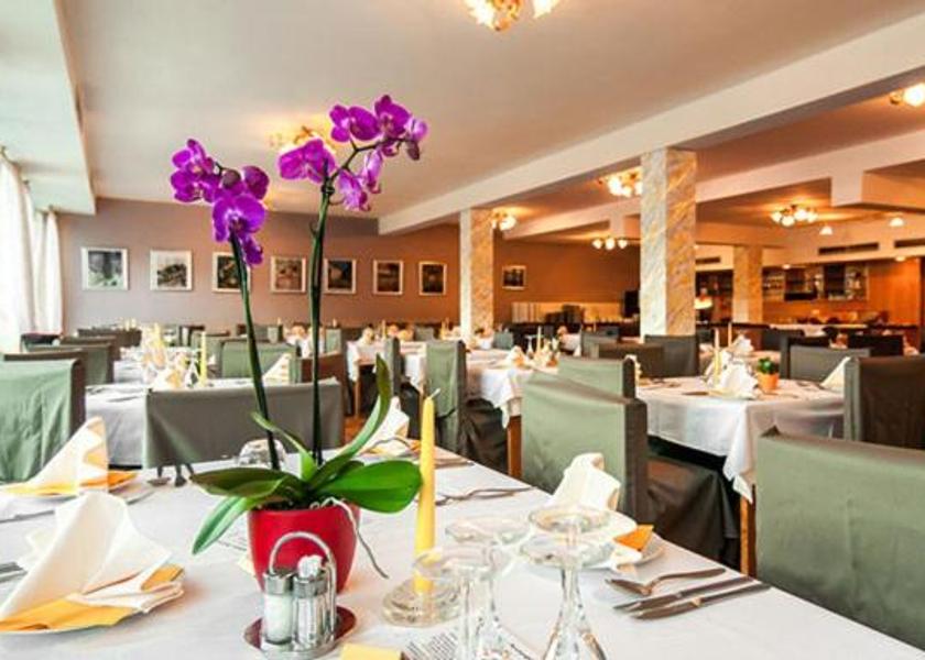 Trentino-Alto Adige Rio di Pusteria Restaurant