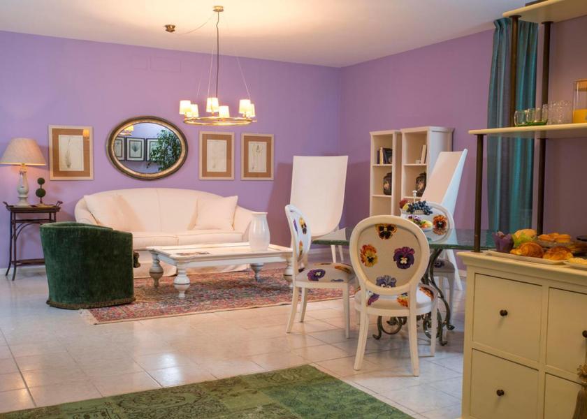 Emilia-Romagna Santarcangelo di Romagna shared lounge/tv area