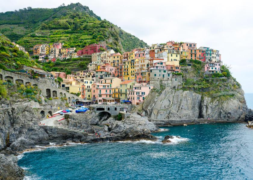 Liguria Luni Surrounding environment