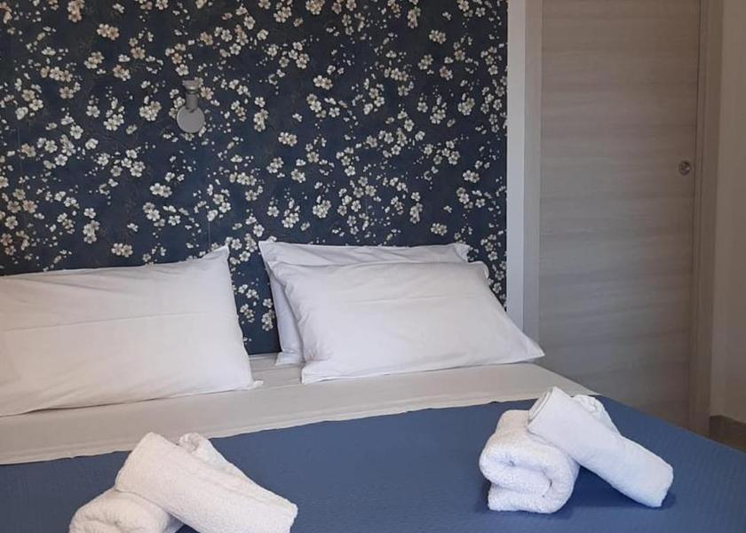 Marche Tolentino Double Room with Private Bathroom