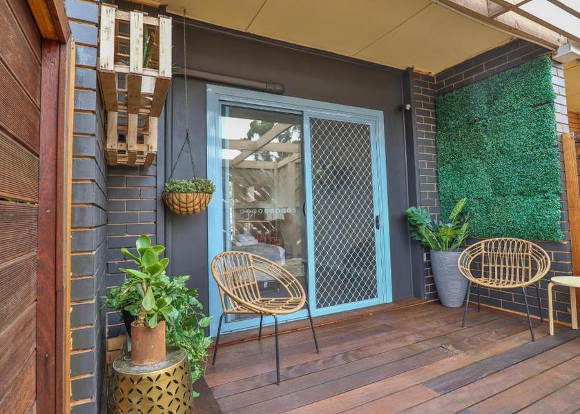 Victoria Swan Hill balcony/terrace