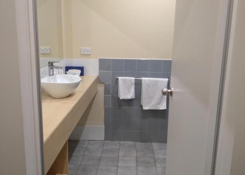New South Wales Wagga Wagga bathroom