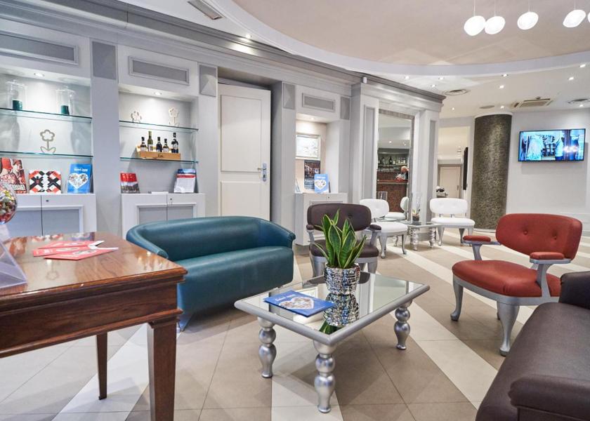 Lombardy Tirano lobby