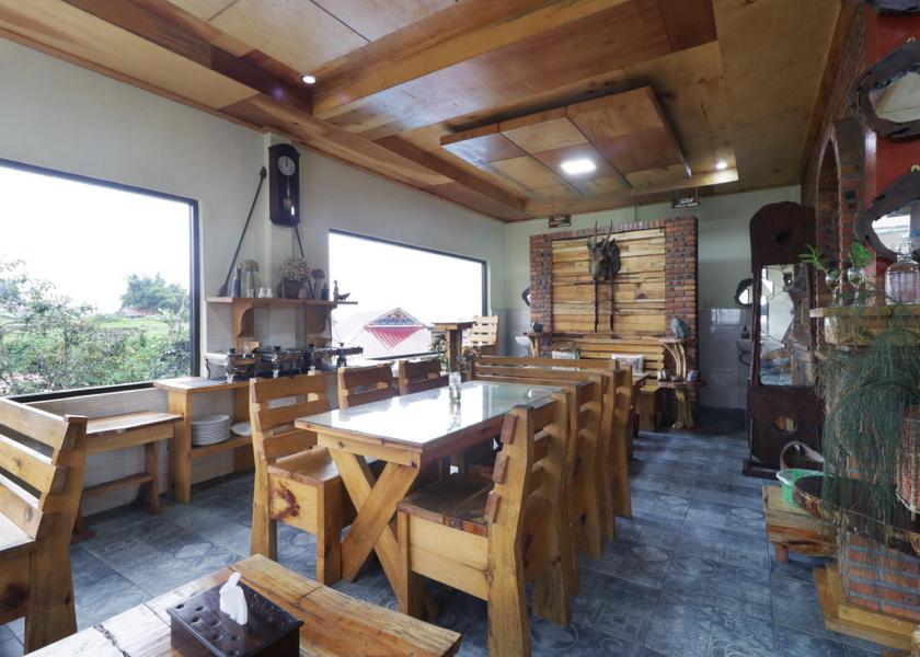  Berastagi Food & Dining