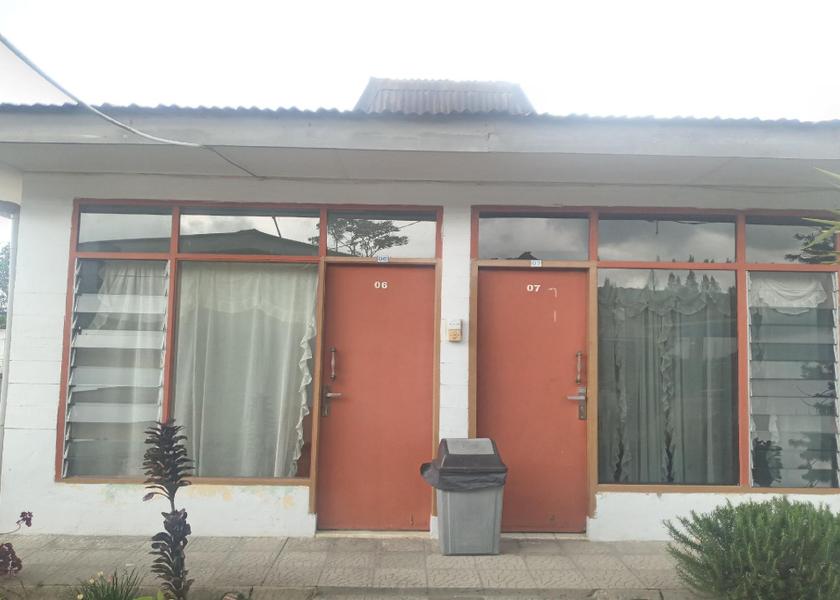  Berastagi Hotel Exterior