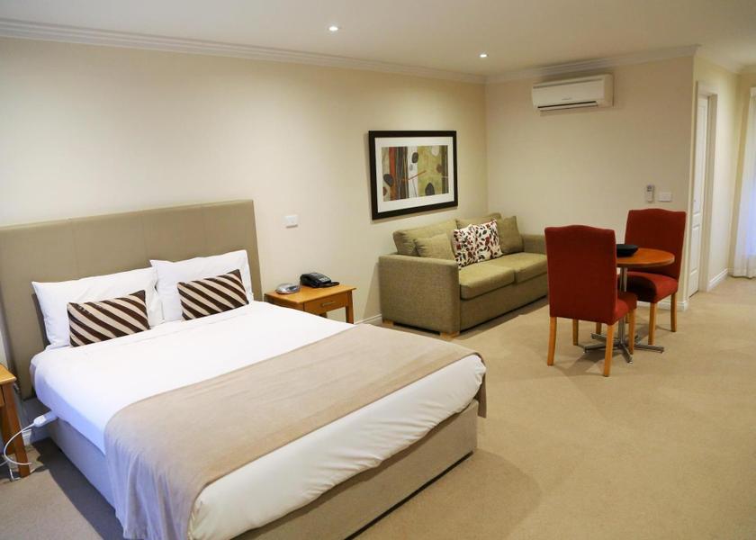 Victoria Allansford guestroom