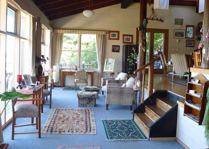Victoria Lakes Entrance Interior view