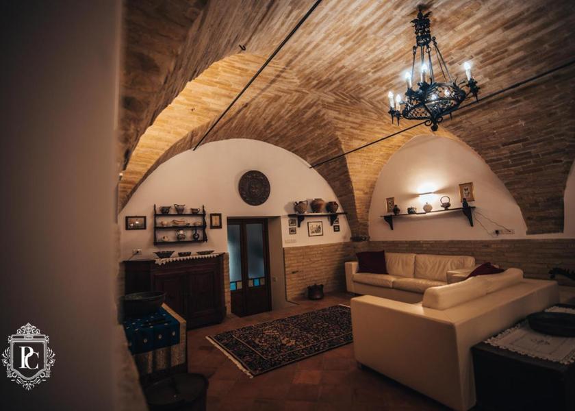 shared lounge/tv area