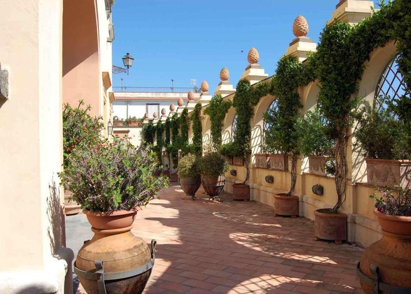 Campania Ercolano garden