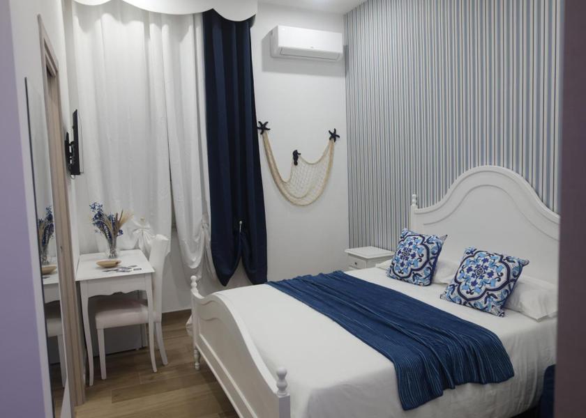 Campania Ercolano Double Room with Private Bathroom