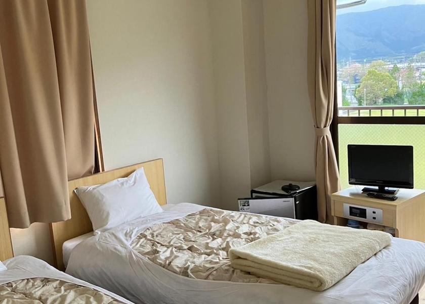 Shiga Takashima Twin Room with Mountain View