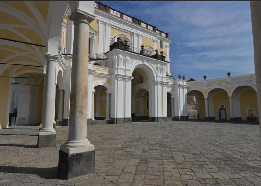 Campania Ercolano nearby attraction