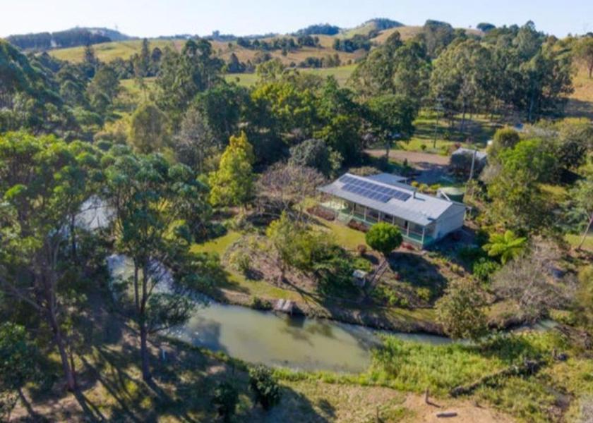 Queensland Amamoor exterior view