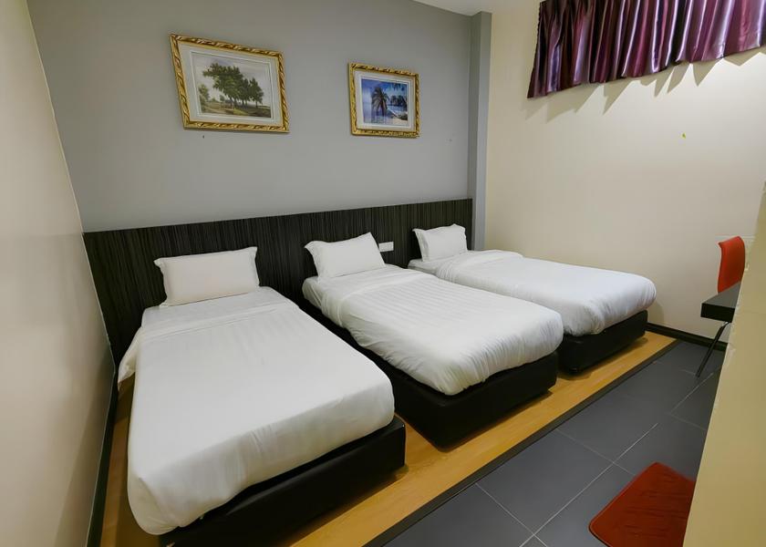 Sarawak Bintulu Triple Beds