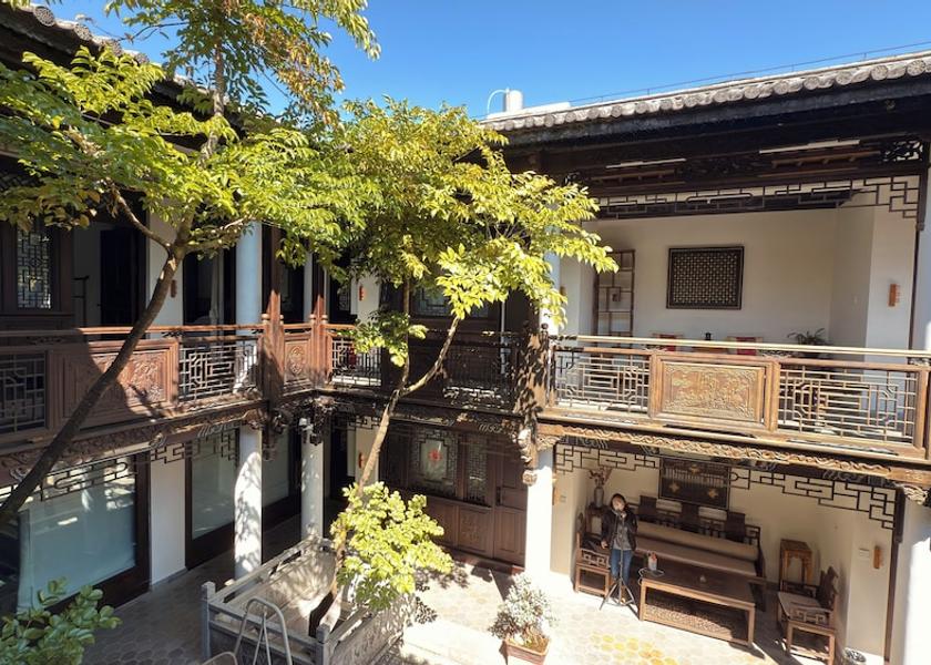 Yunnan Dali Courtyard view