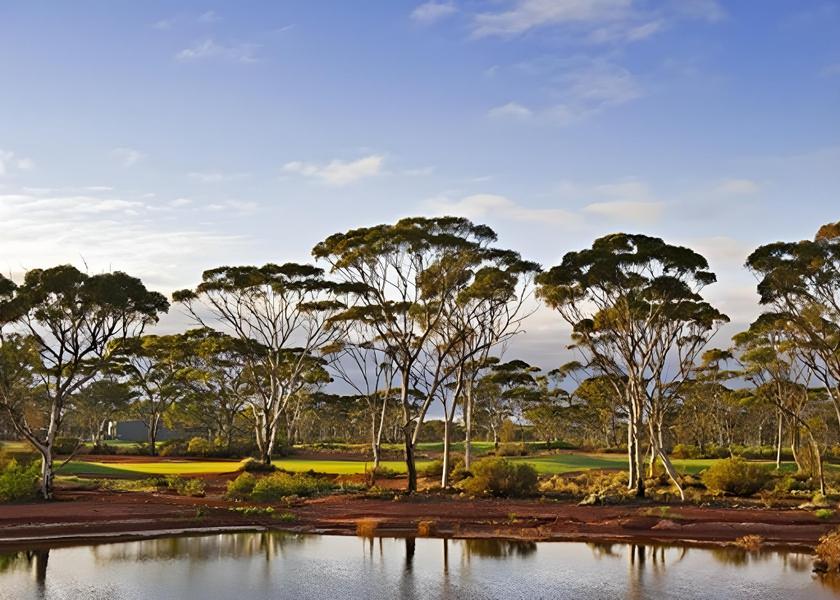 Western Australia Kalgoorlie Golf course [on-site]