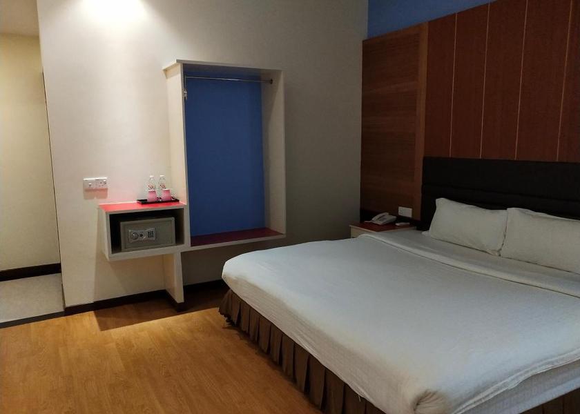 Sabah Lahad Datu Executive Queen Room