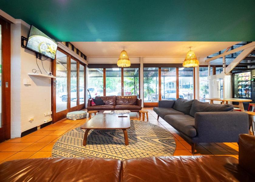 shared lounge/tv area