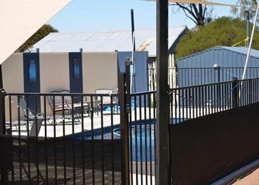 Victoria Nhill swimming pool