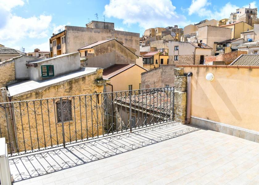 Sicily Enna balcony/terrace