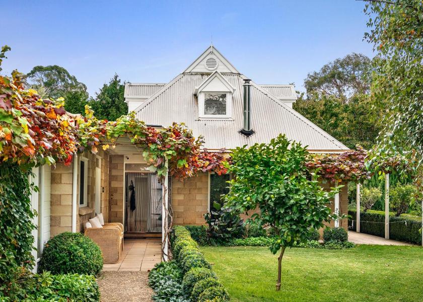 Victoria Beechworth Hotel Exterior