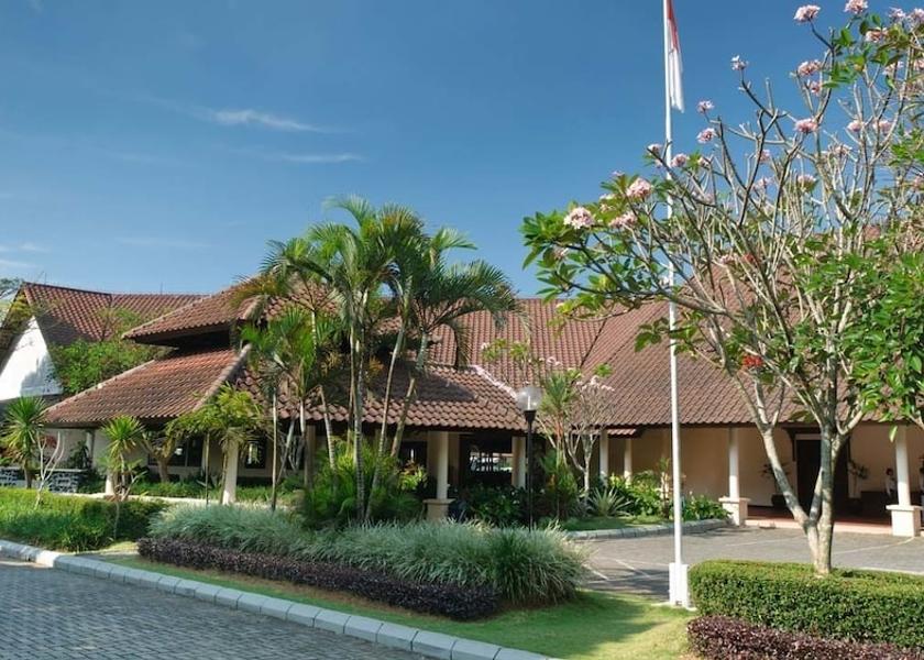 East Java Trawas Property grounds
