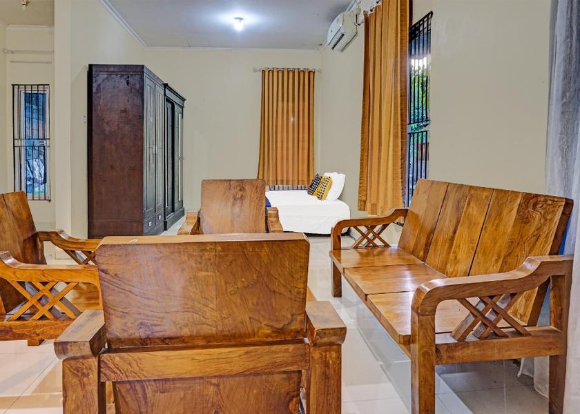 East Java Trawas lobby