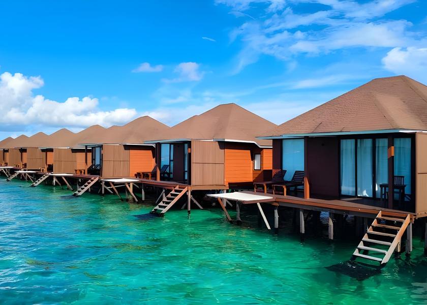 Sabah Semporna Hotel Exterior