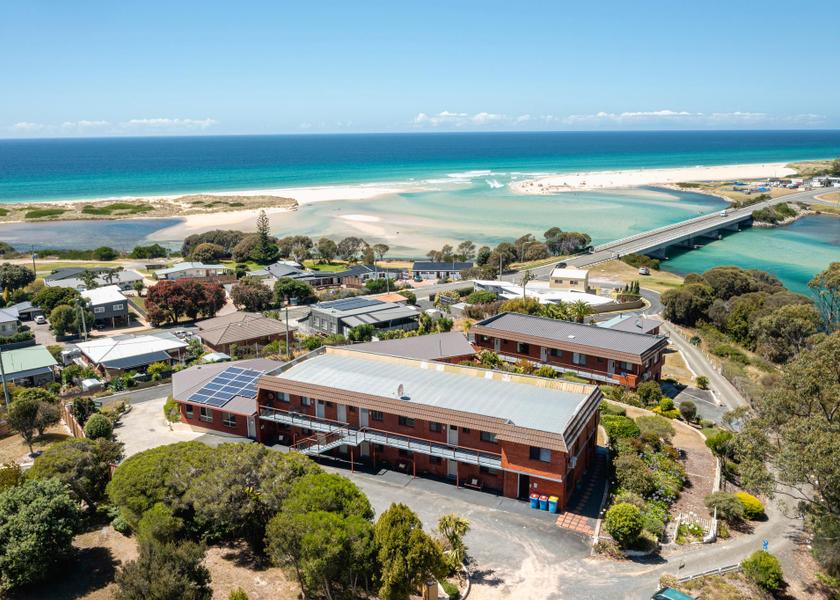 Tasmania Scamander Exterior view