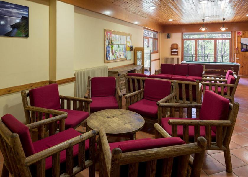 shared lounge/tv area